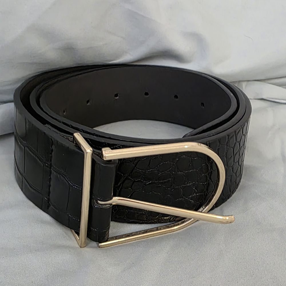 Elegant Black Crocodile Pattern Belt